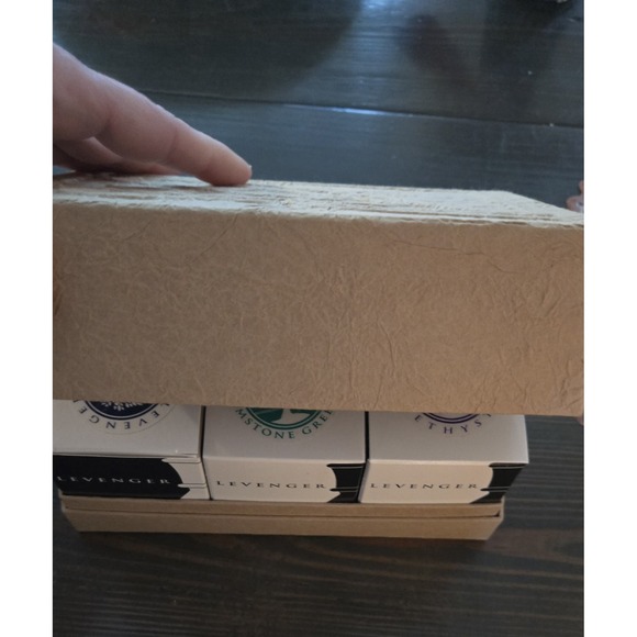 Levenger Fountain Pen Ink, Boxed Set of 6 Bottles, Calligraphy, Various Colors - Picture 2 of 5